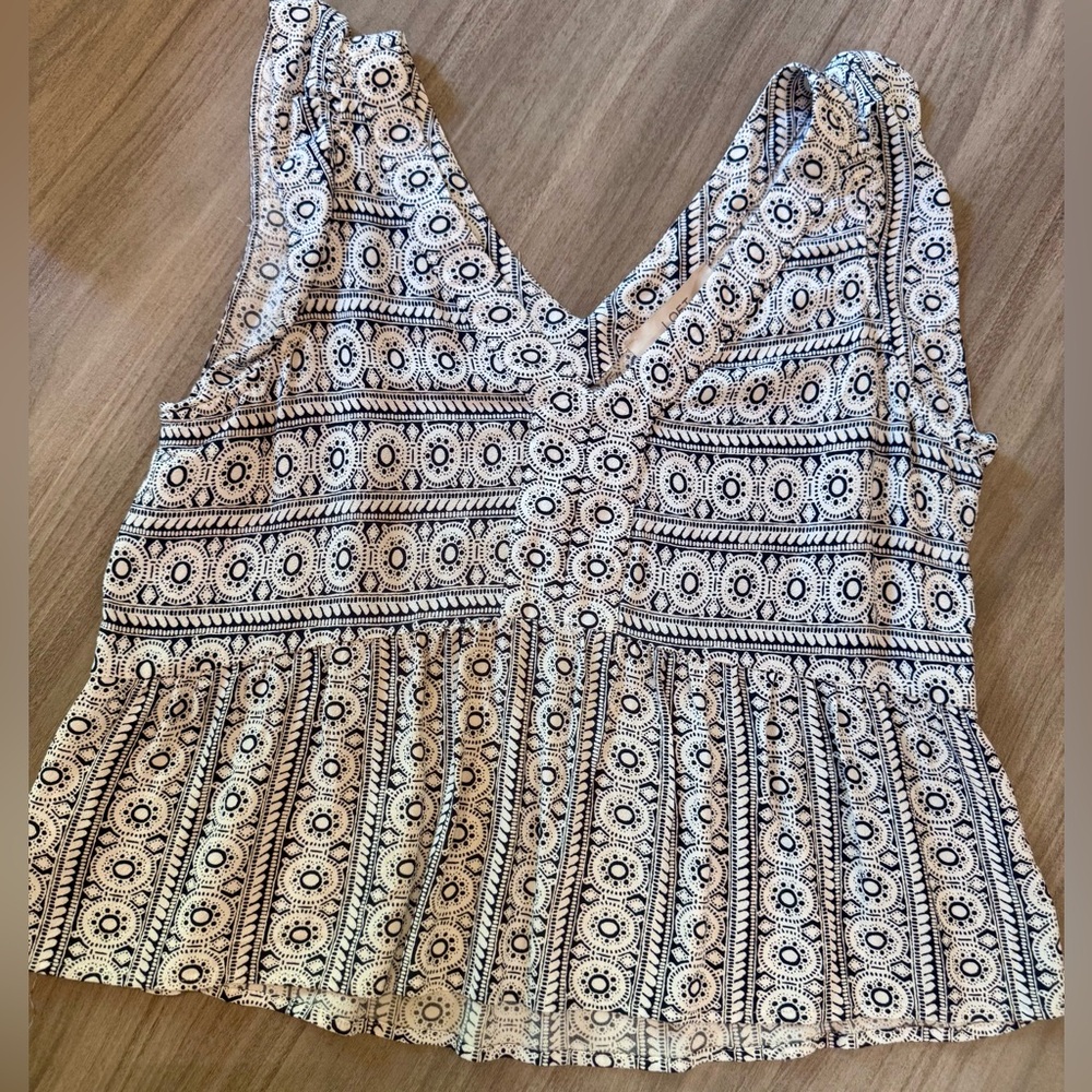 Patterned Sleeveless Top
